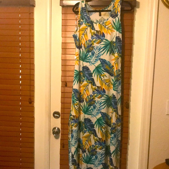 Fashque Studio Maxi Dress - Picture 1 of 7